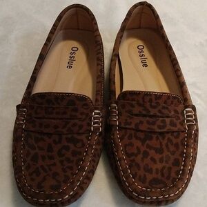 Osslue animal print slipon women's shoes size 10.5